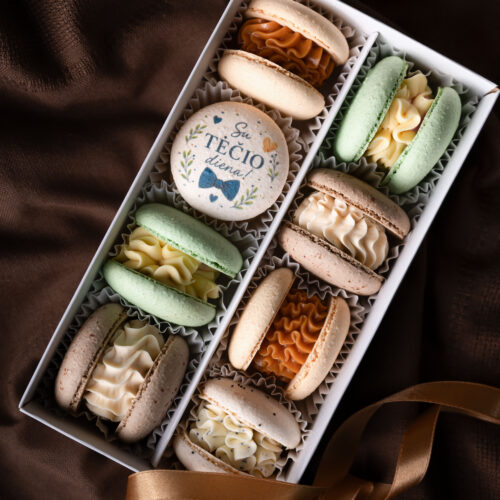 „Macarons rinkinys Tėveliui "  (TIK atsiėmimas 06.04 ir 06.05)